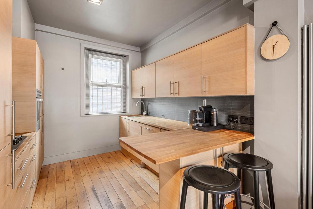 Ferienhaus Spacious On Chapel Market *