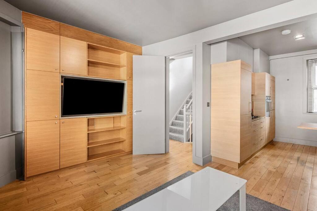 Ferienhaus Spacious On Chapel Market *